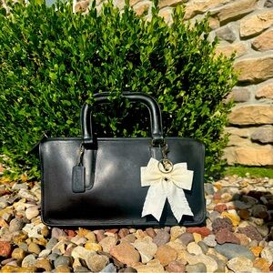 Vintage Coach slim satchel compact